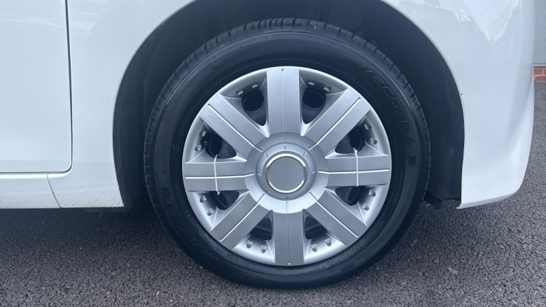 Toyota Aygo 1.0 VVT-i X-Play 5dr Petrol Hatchback